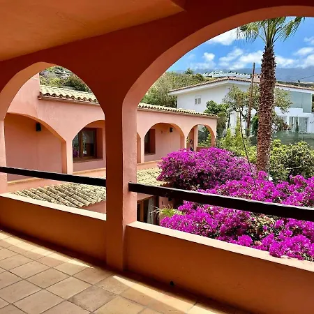 Great Views & Heated Pool - El Perenquen 5 *