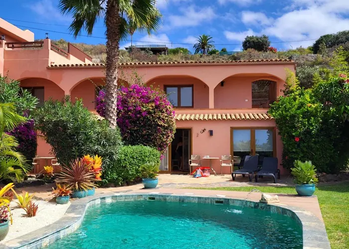 Great Views & Heated Pool - El Perenquen 5 Apartament