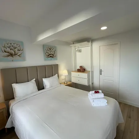 Great Views & Heated Pool - El Perenquen 5 Appartamento *