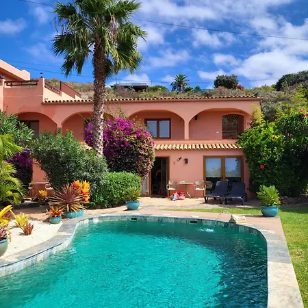 Great Views & Heated Pool - El Perenquen 5 Appartamento