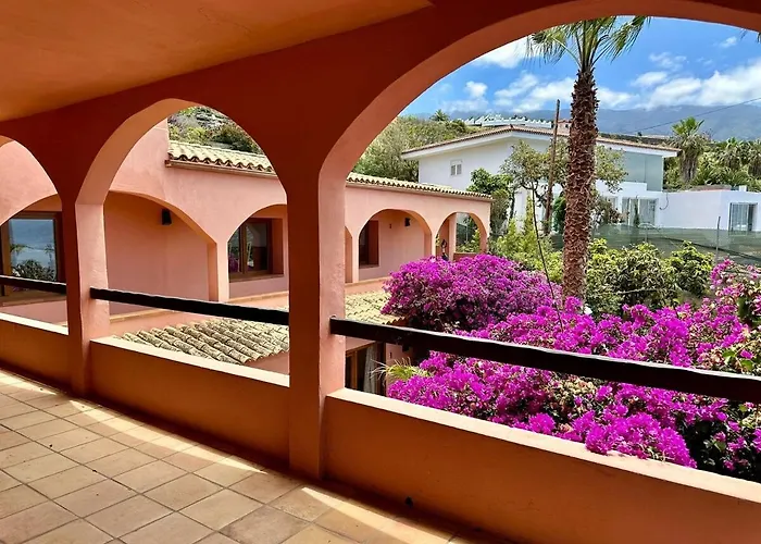 Great Views & Heated Pool - El Perenquen 5 *