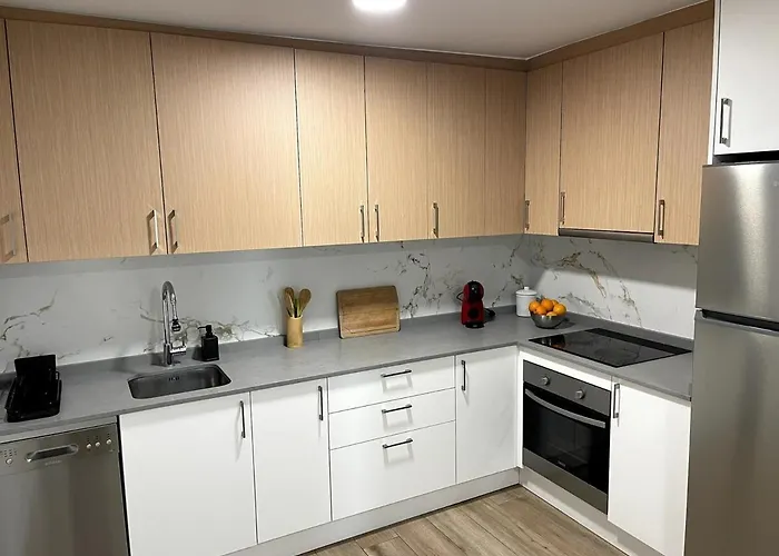 Great Views & Heated Pool - El Perenquen 5 *